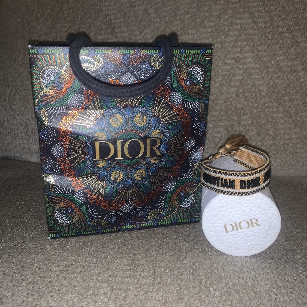 New Christian Dior bracelet with box and bag. White yellow navy blue -